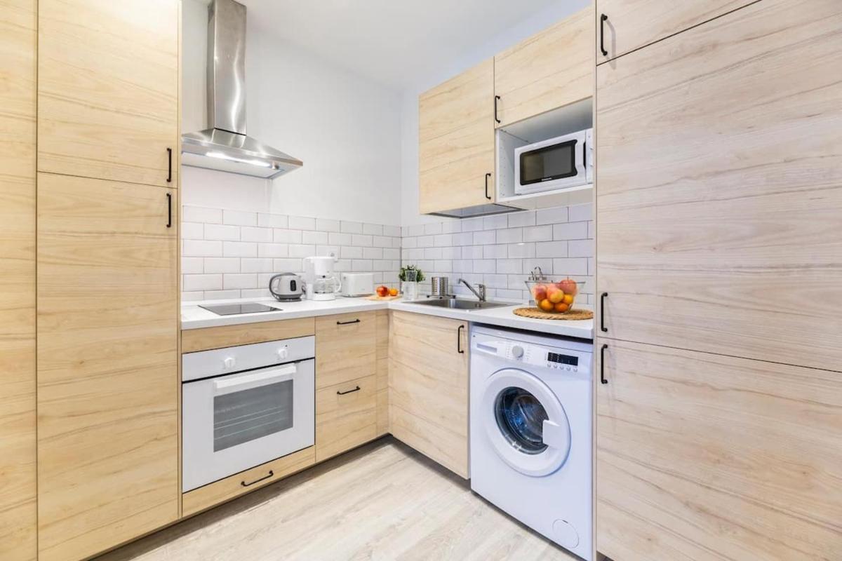 Encantador Apartamento Atocha Madrid Exterior photo
