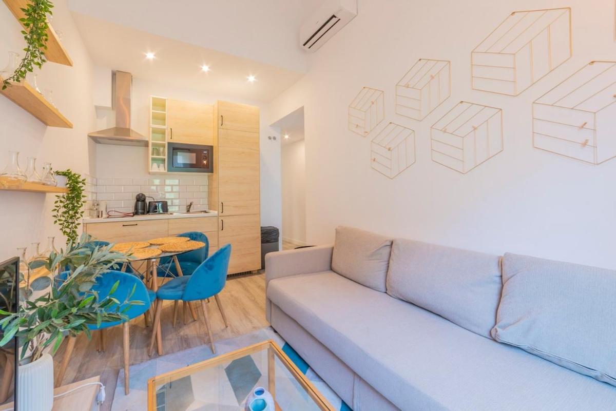 Encantador Apartamento Atocha Madrid Exterior photo