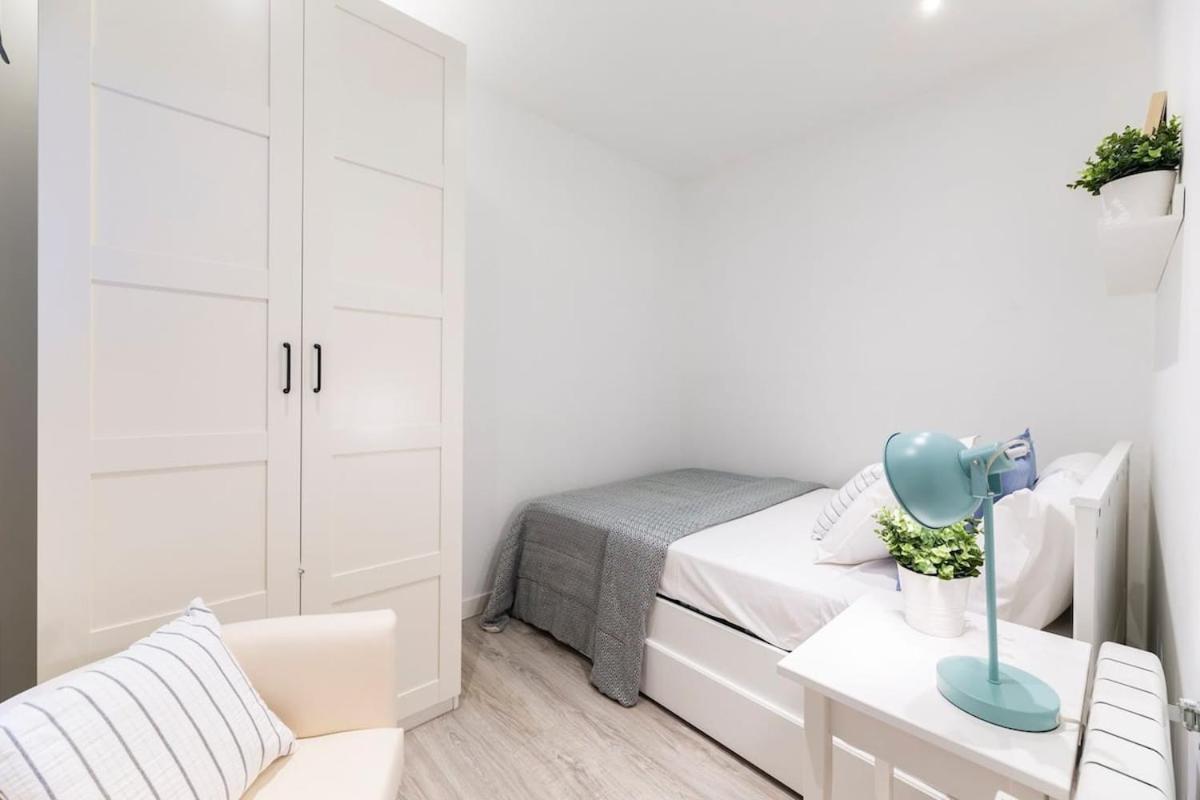 Encantador Apartamento Atocha Madrid Exterior photo